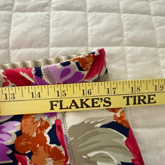 J MACLAUGHLIN Womens Skirt Large Purple Floral Tropical Stretch Pull On Preppy - Picture 6 of 8